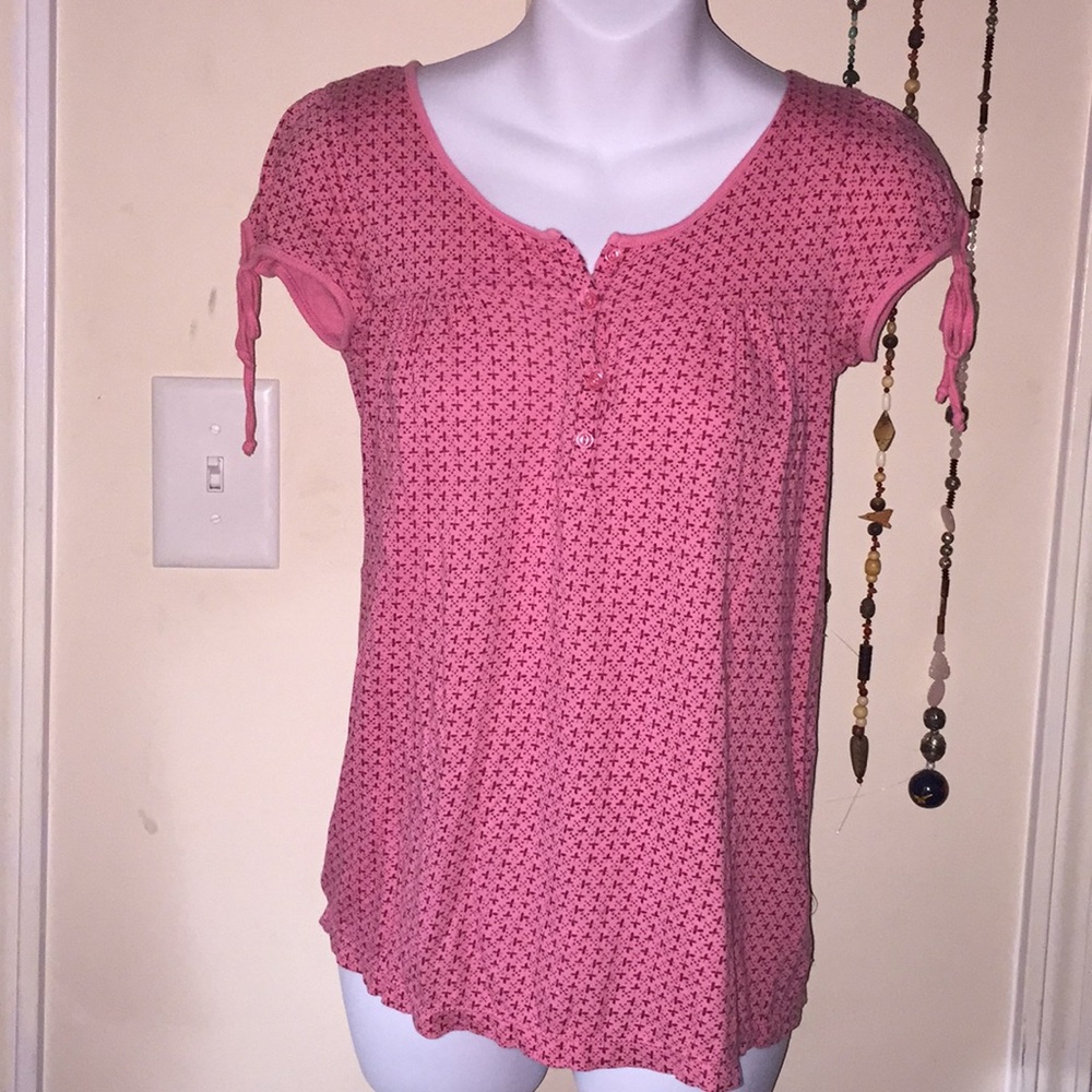 Size S Coral Aeropostale shirt